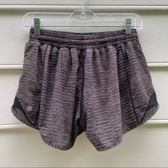 Lululemon Peloton Limitless 4" Hotty Hot Shorts 8 Tall - Picture 7 of 16